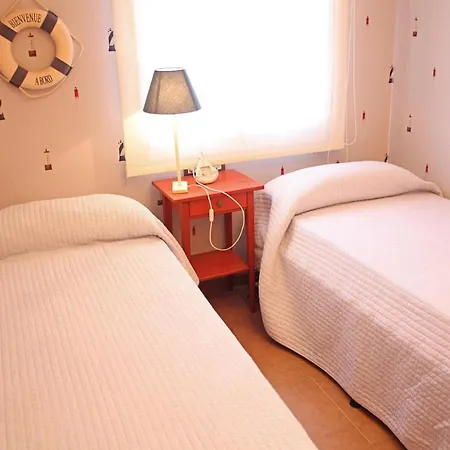 Сasa de vacaciones Beautiful Seafront House Hospitalet De L'Infant
