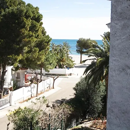 Beautiful Seafront House Hospitalet De L'Infant