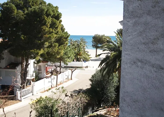 Beautiful Seafront House Hospitalet De L'Infant